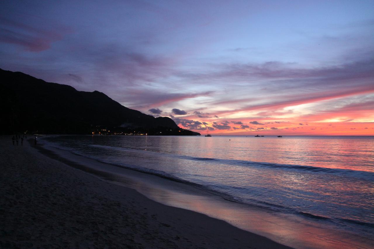 Jessies Guest House Seychelles Beau Vallon  Exteriör bild
