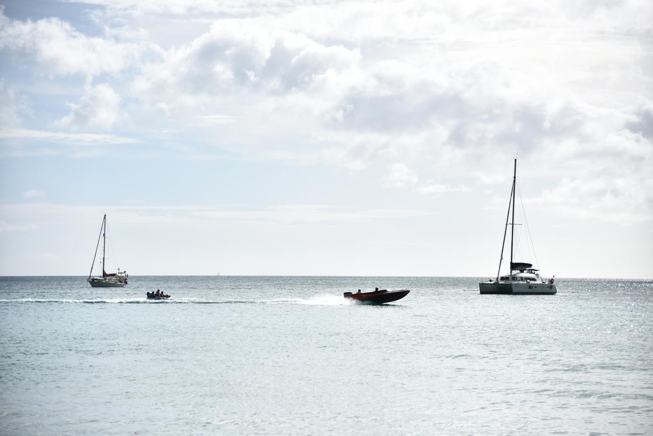 Jessies Guest House Seychelles Beau Vallon  Exteriör bild