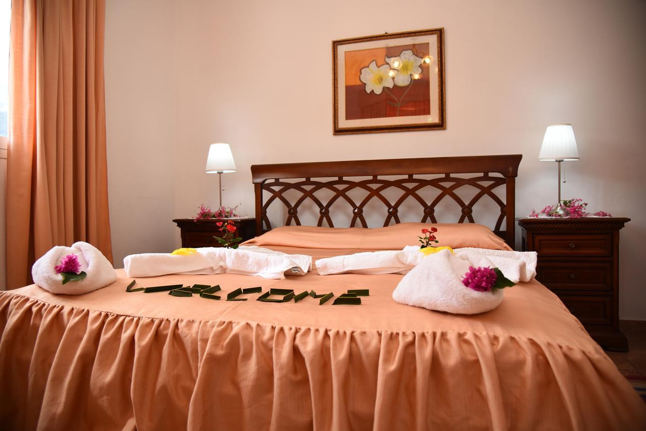Jessies Guest House Seychelles Beau Vallon  Exteriör bild